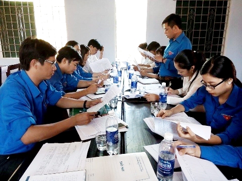 Đoàn kiểm tra làm việc với Đảng ủy xã Phú Sơn và xã Đoàn Phú Sơn, thị xã Hương Thủy.